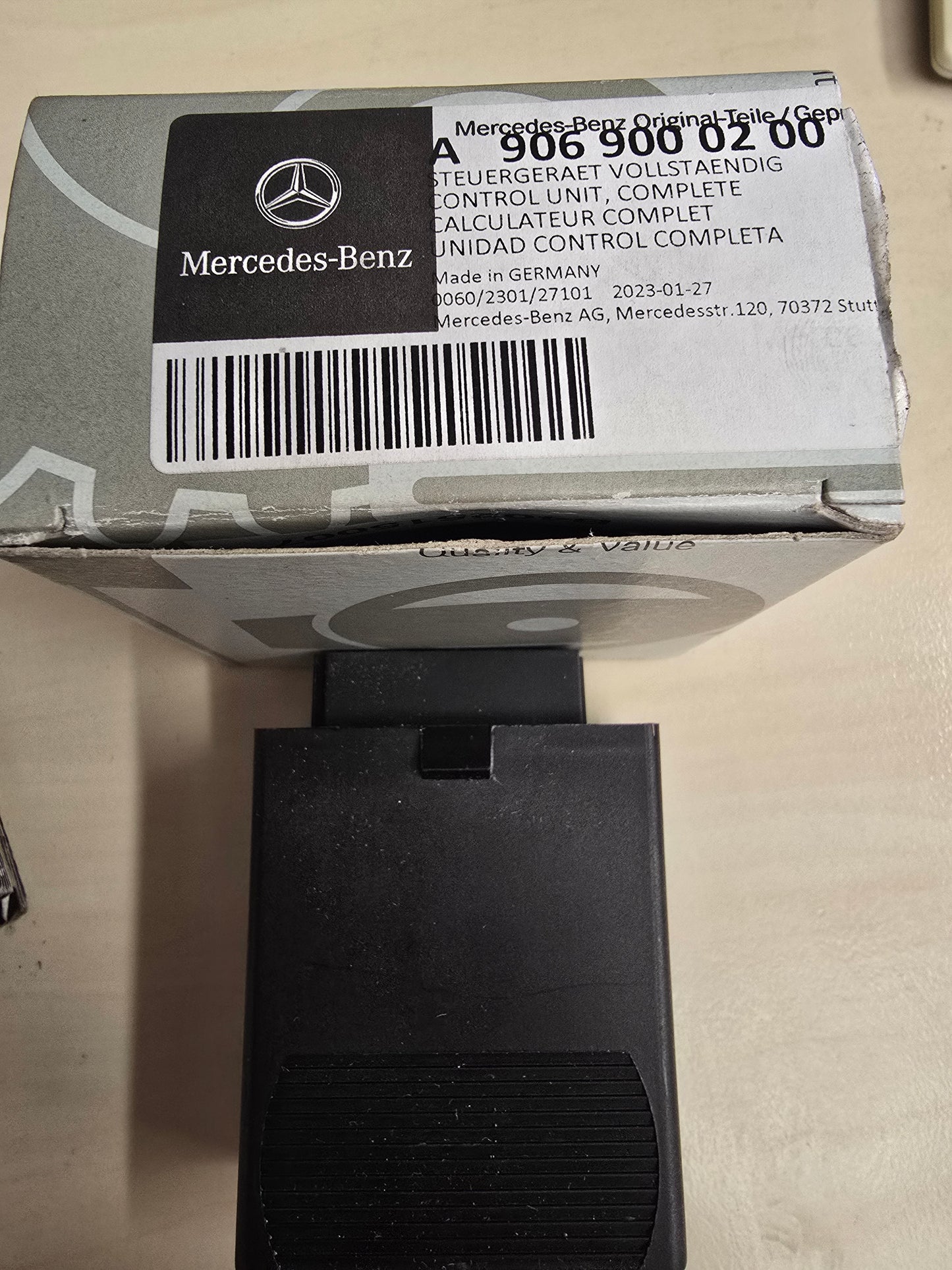 Brand New GENUINE Mercedes W906 VW Crafter CONTROL UNIT for SELF-LEVELLING DEVICE, PART MUST BE CHECKED AFTER INSTALLATION FOR CURRENT FLASHWARE for Lamp Ceiling ;See attached pic-item 75'