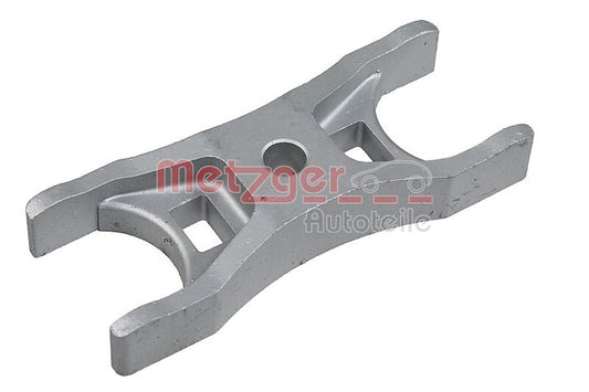 120670 Fuel injector lock down holder