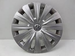(2) 5G0-601-147 YTI Genuine (USED) VW Hub cap Silver/chrome/black ''Collection only--Cash only''
