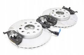 (8+9) 116796KP1 Front Discs & Pads Kit PR-1ZF Golf MK7/A3 12>